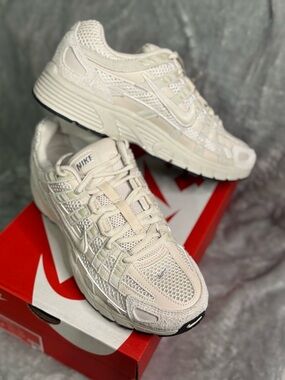 NWT Nike P-6000 Women’s Cream/Off-White Sneakers